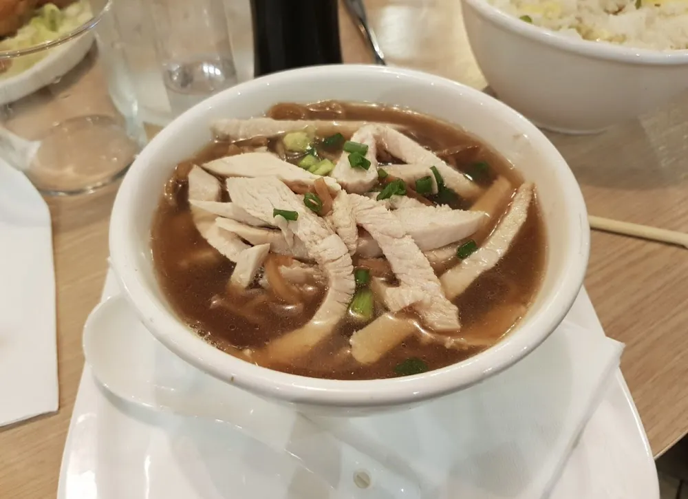 Soupe Nouilles Sautées Au Poulet